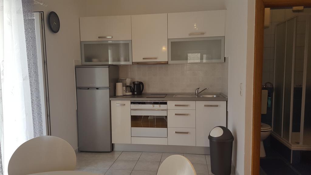 Apartments Karlo Makarska Exterior foto